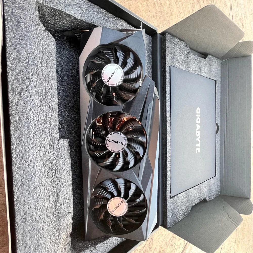 GIGABYTE GeForce RTX 3090 GAMING OC 24GB GDDR6X Graphics Card - Great Condition